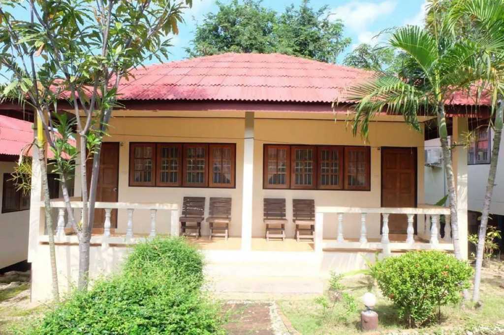 Bounty Resort