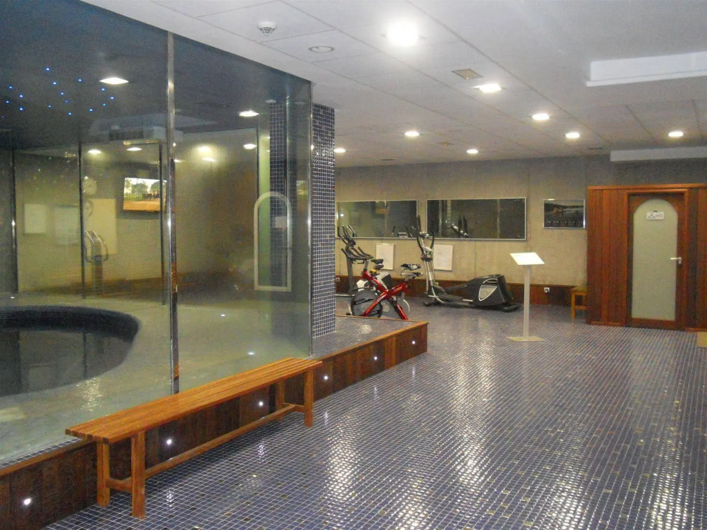 Hotel Marítimo Ris con garaje
