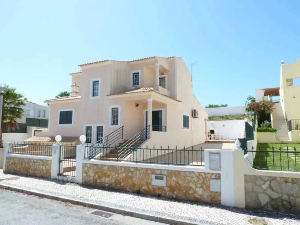 Modern Villa With Private Swimming Pool Close to Albufeira Old Village