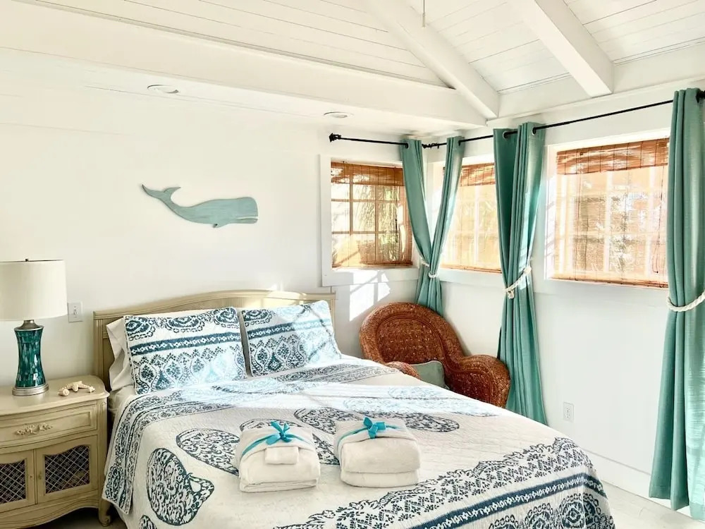 Quaint 2BR/25BA Cottage Nestled Between 30A & Panama City Beach! Sleeps 6