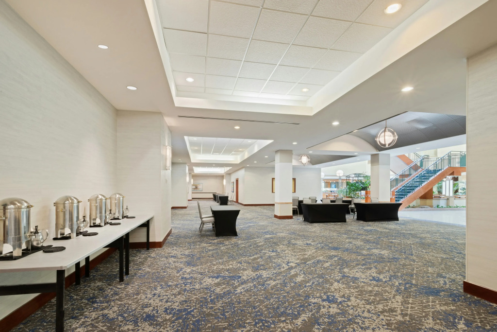 Embassy Suites by Hilton Tampa USF Near Busch Gardens