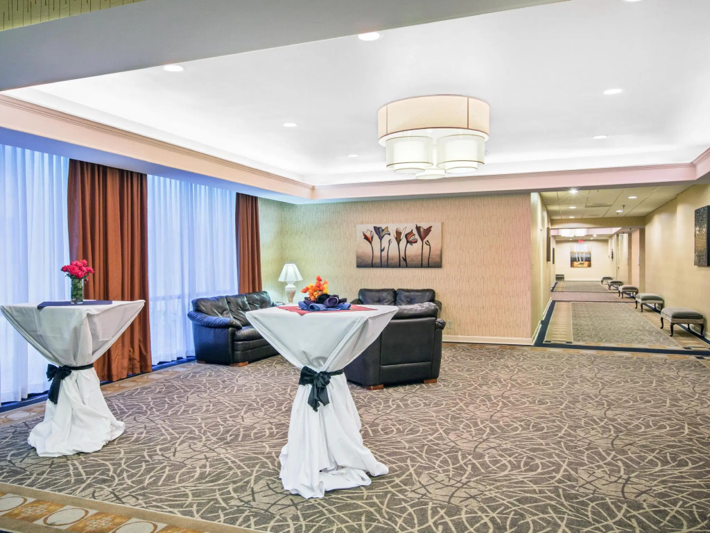 Holiday Inn Roanoke-Tanglewood-Rt 419&I581 by IHG