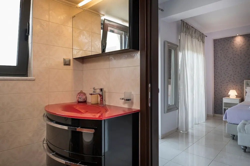 Mythic Olive Villa Views - Private Pool