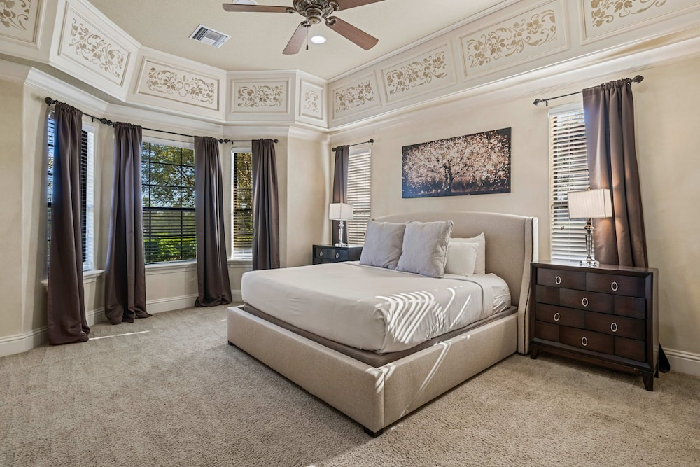 7811 Palmilla Court
