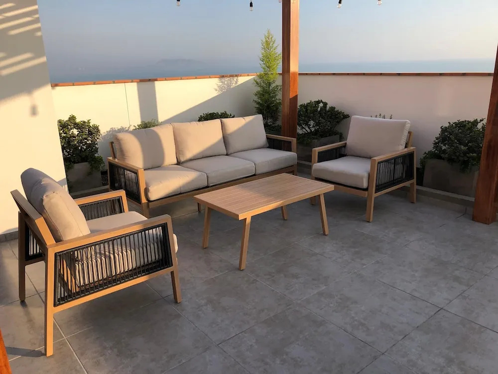 Exclusive Ocean View Apartment (1602)