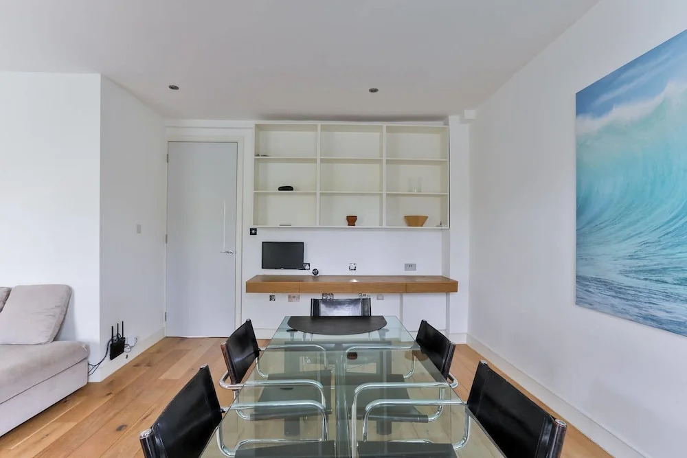 3BR Duplex + Balcony!