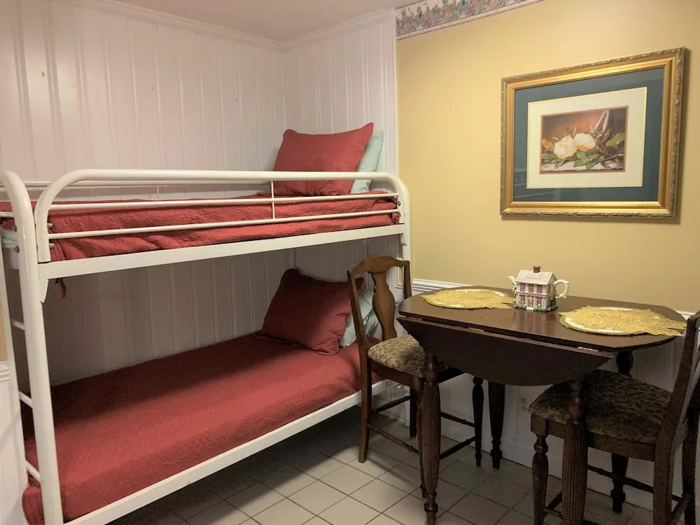 Oak Square Rentals