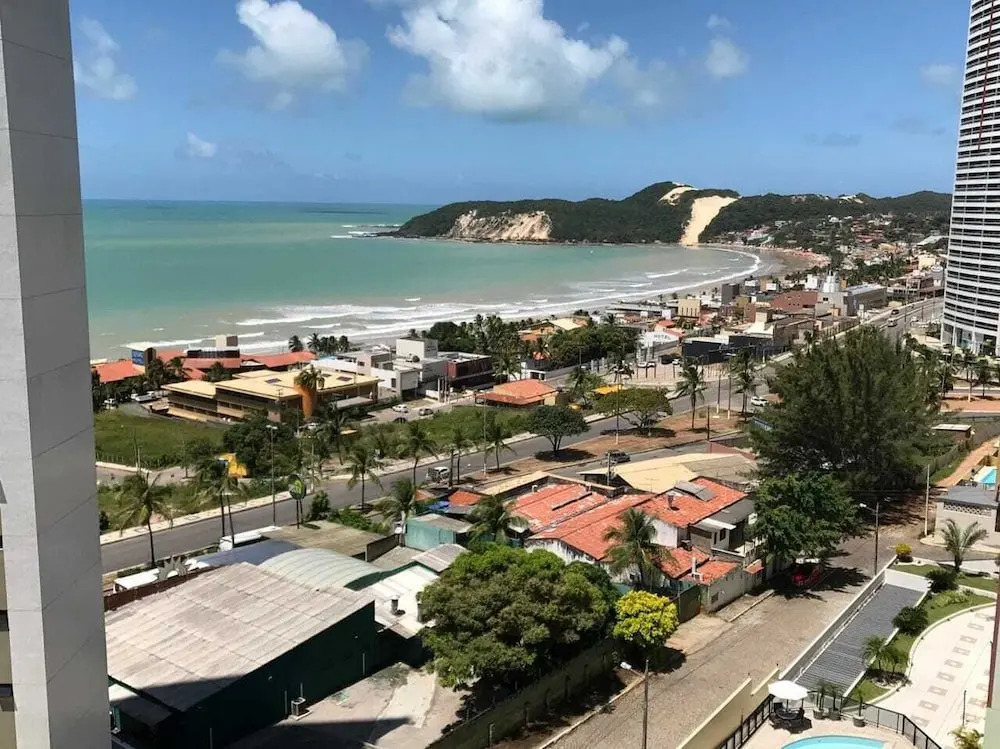 Flat vista mar Ponta Negra no Cristallo