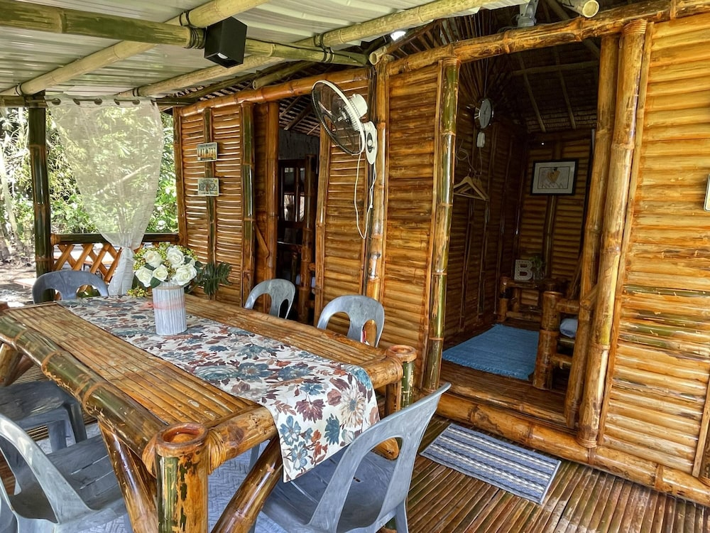 The Twin Studio Cottages