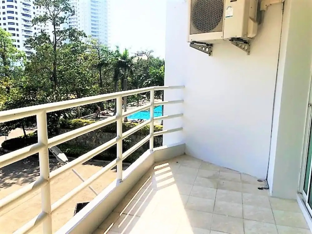1-bed in View Talay 5D - Sleeps 2 - Close to Beach