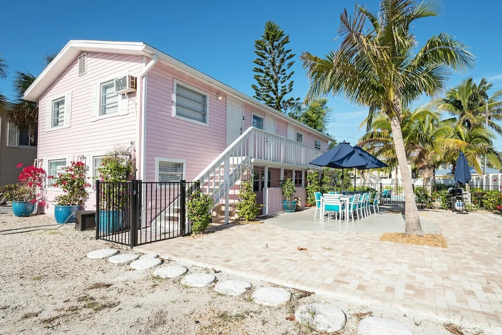 Flamingo Estates #3 - Two Bedroom Apartment