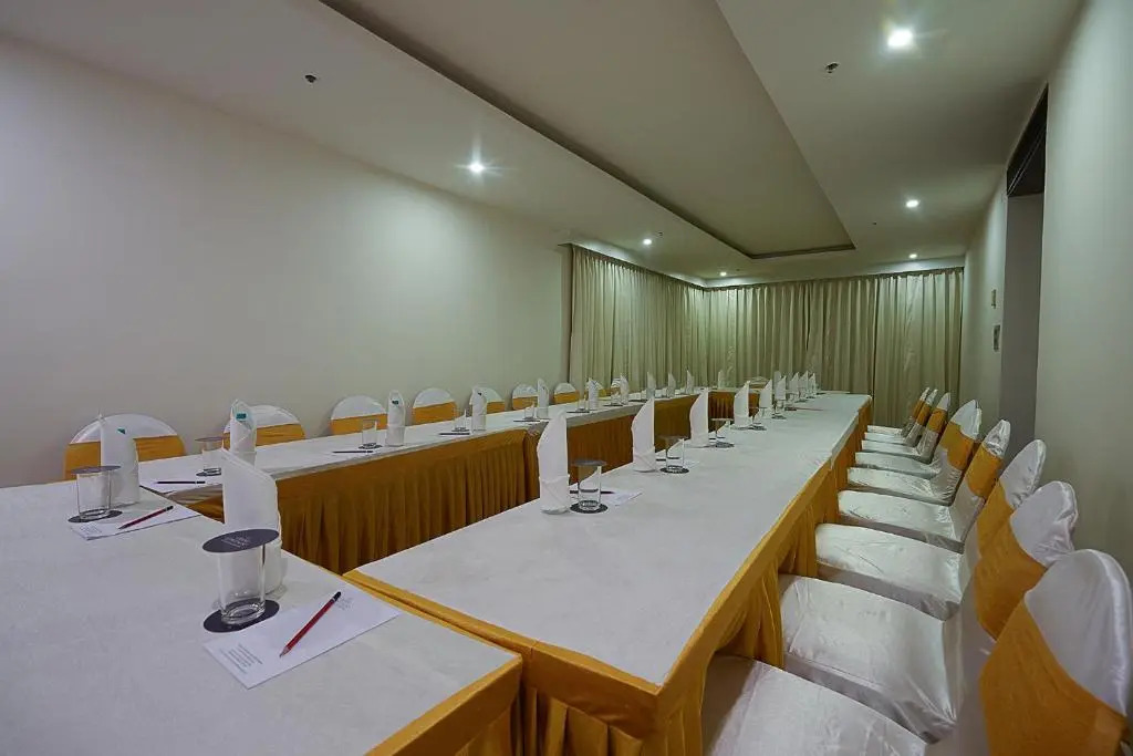 Grand Continent Malleshwaram A Sarovar Portico Affiliate Hotel