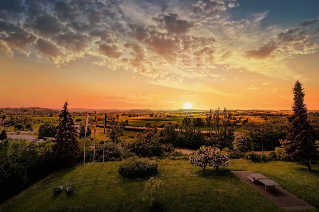 Landhotel Bellevue