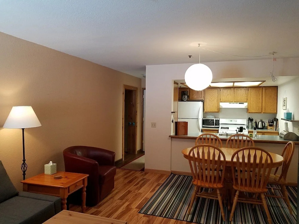 Skier`s The Meadows 228 - Sleeps 6 In Beds 1 Bedroom Condo