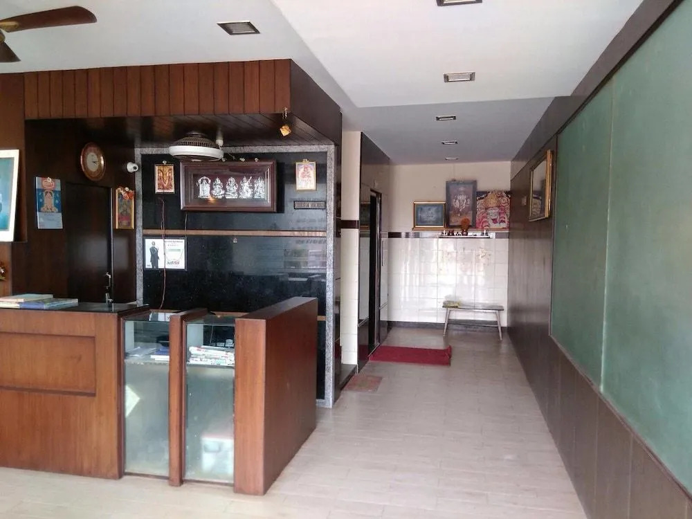 iROOMZ Amrutha Residency