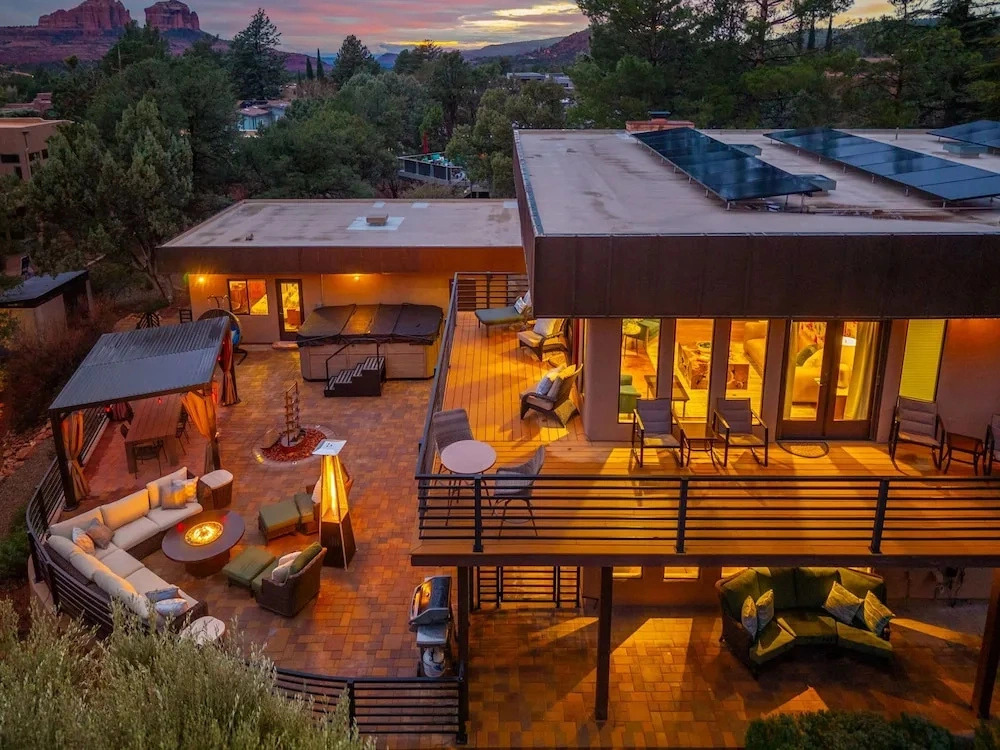 NEW Luxe Chapel Garden Retreat Chapel Views