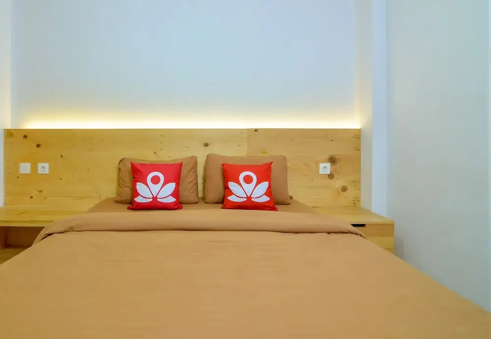 ZEN Rooms Near Darmawangsa Syariah