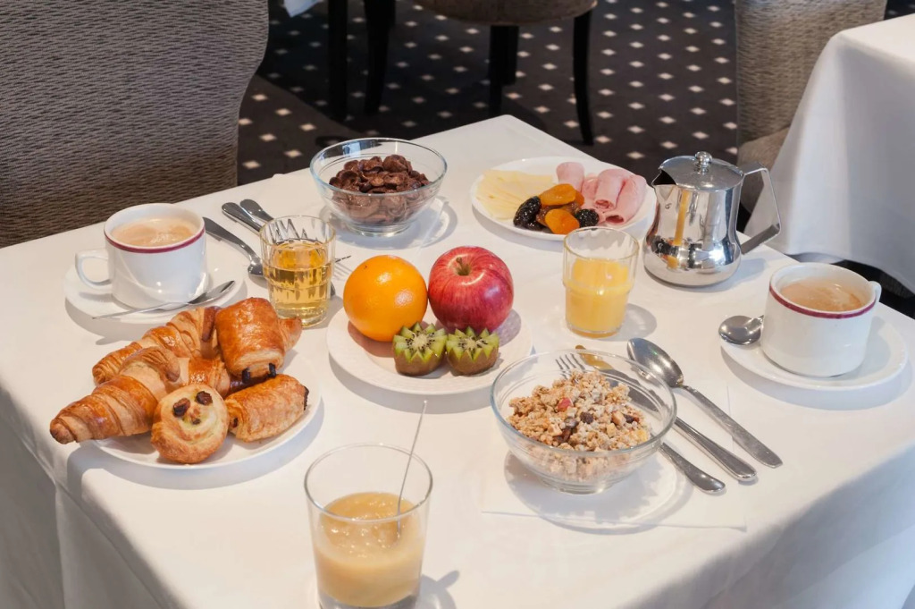 Sure Hotel by Best Western Caen Memorial