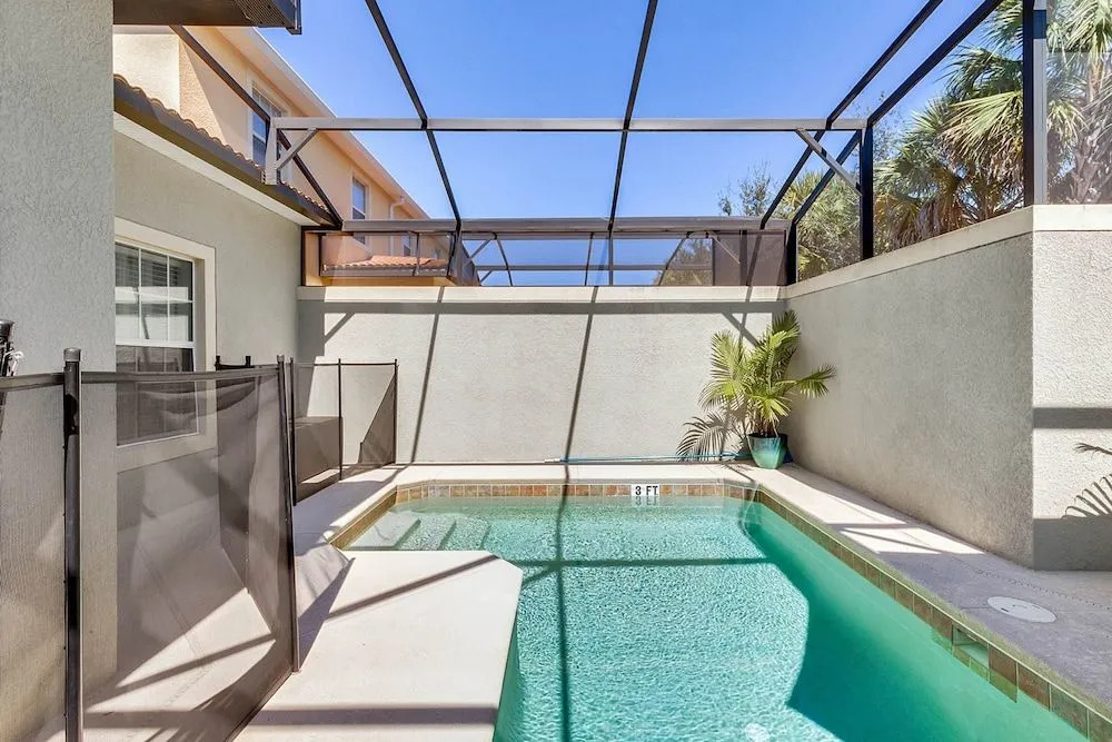 Paradise Palms 2933