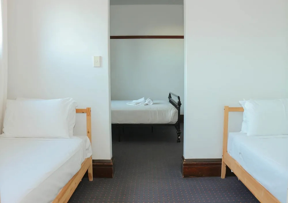 Charing Cross Hotel