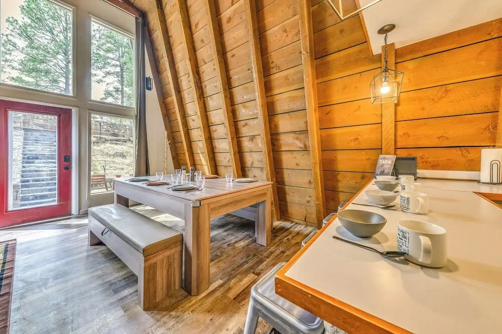 Cozy Ruidoso Cabin Rental w/ Private Hot Tub