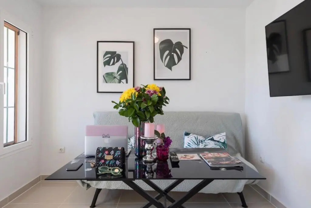 EXCLUSIVES 2-ROOM APARTMENT TOPLOCTAION 5 minutes to beach San Agustin