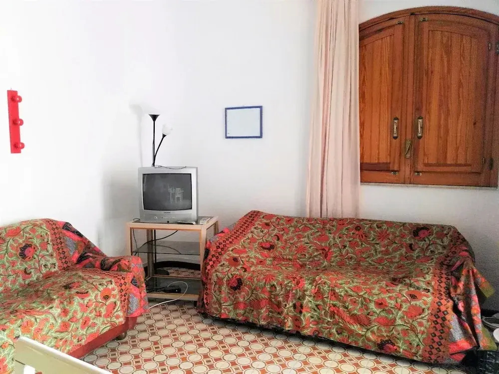 Comfortable Apartment In Giardini Naxos With Garden