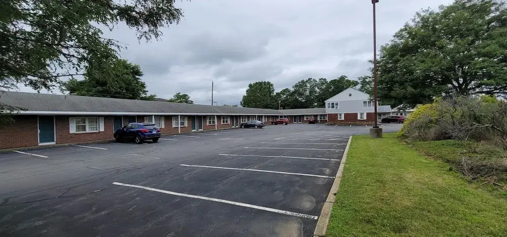 Town & Country Inn