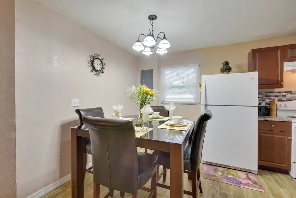 10 Mi to Coquina Beach: Spacious Bradenton Duplex