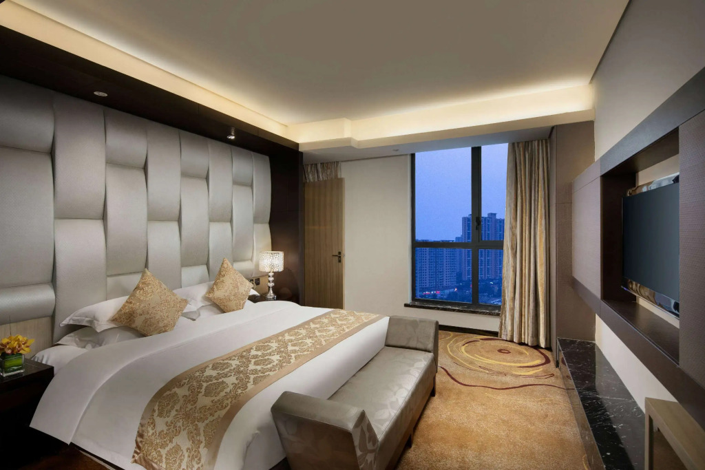 Ramada by Wyndham Xi'an Long march