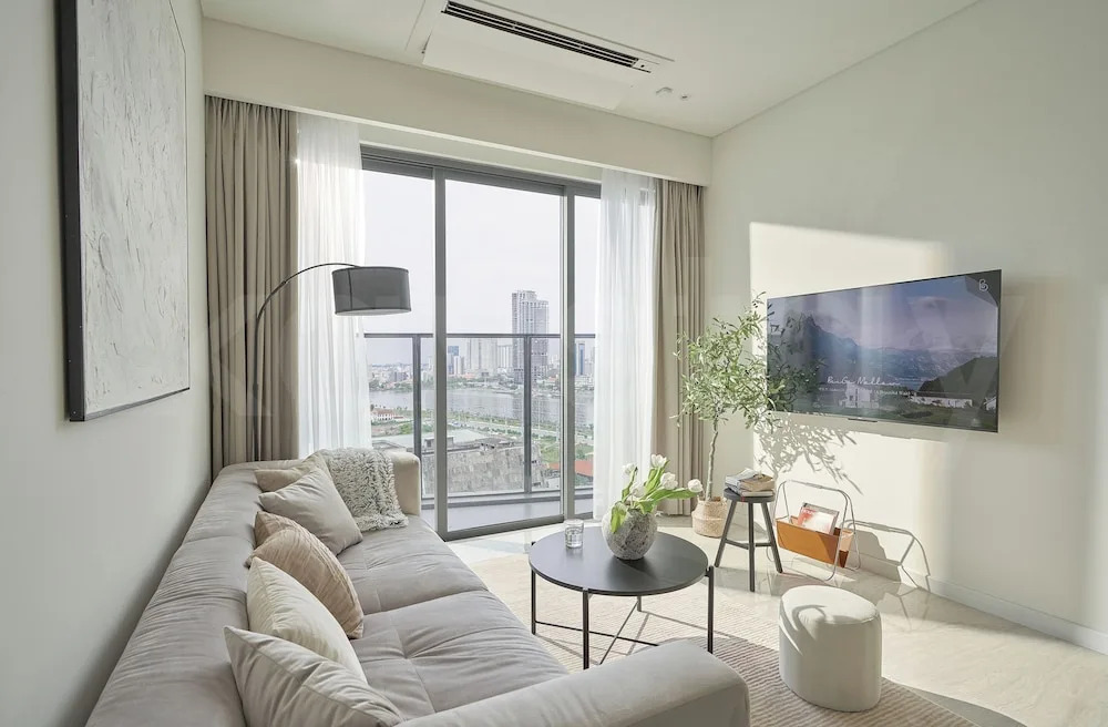The Opera Metropole Skyline Apartments