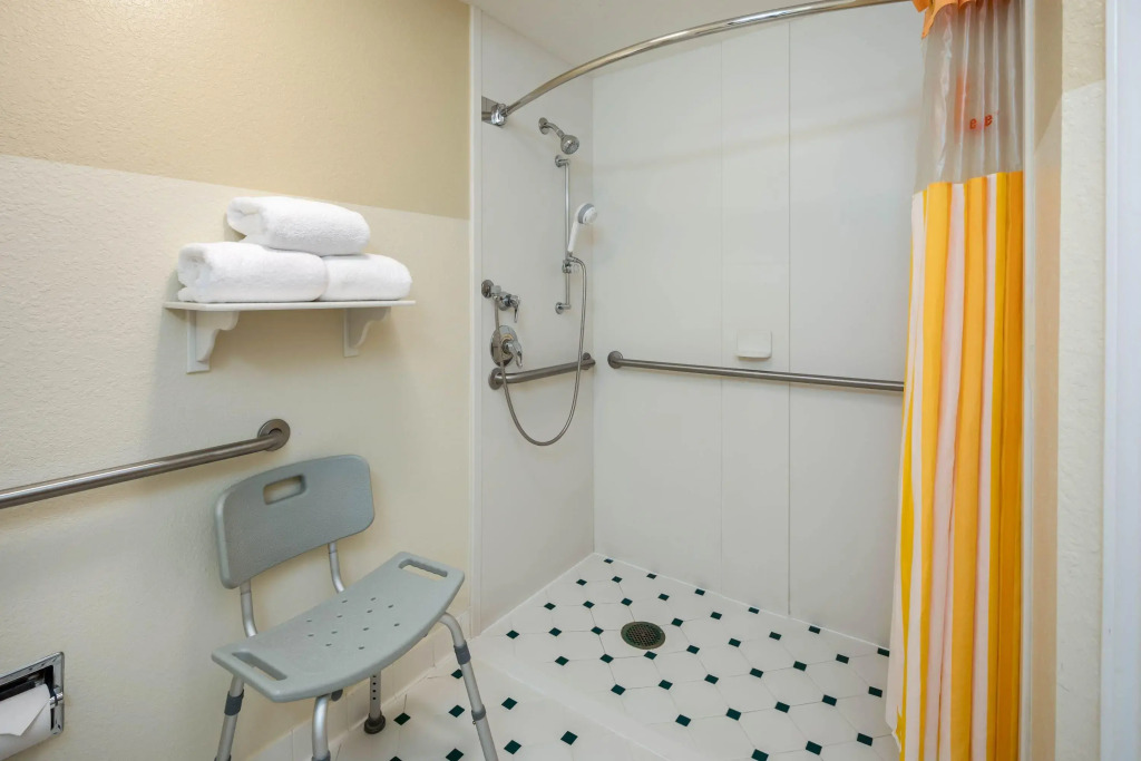 La Quinta by Wyndham Haywood Mall-Near Greenville Downtown