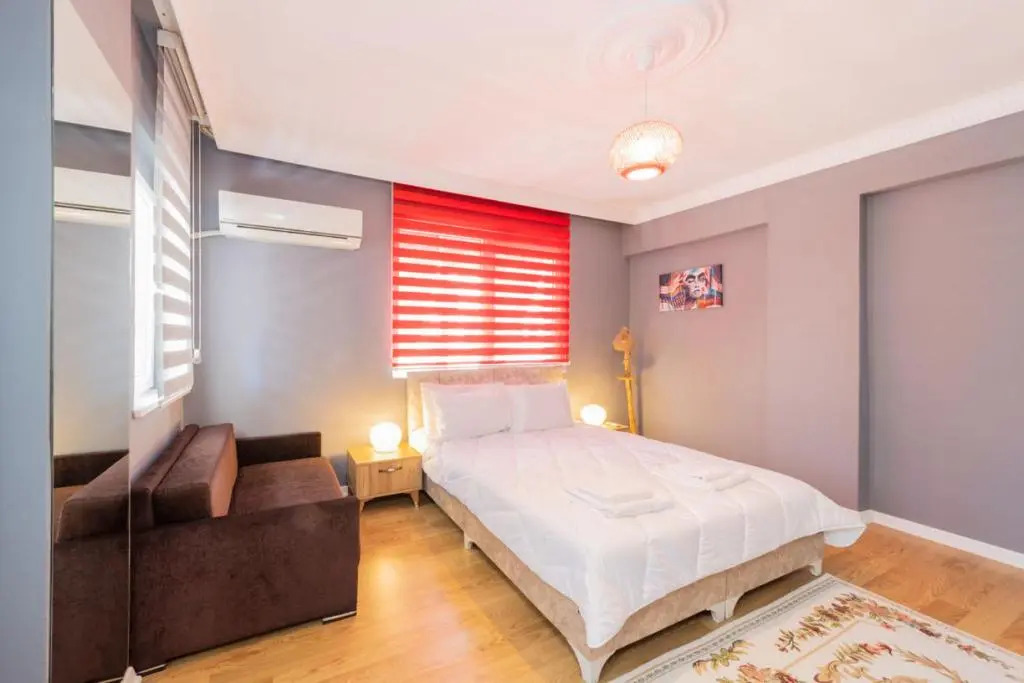 Central Flat Close to the Beach in Muratpasa