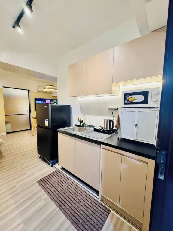 Cozy Vibes Retreat in Makati