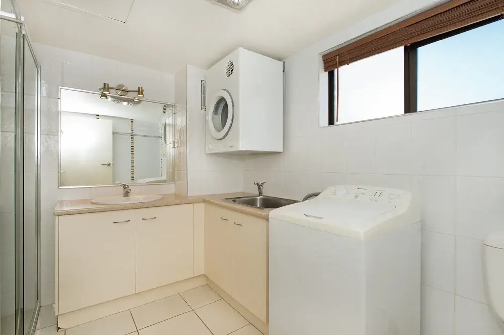 Waterviews,Pool, Wifi its all here !- Welsby Pde, Bongaree