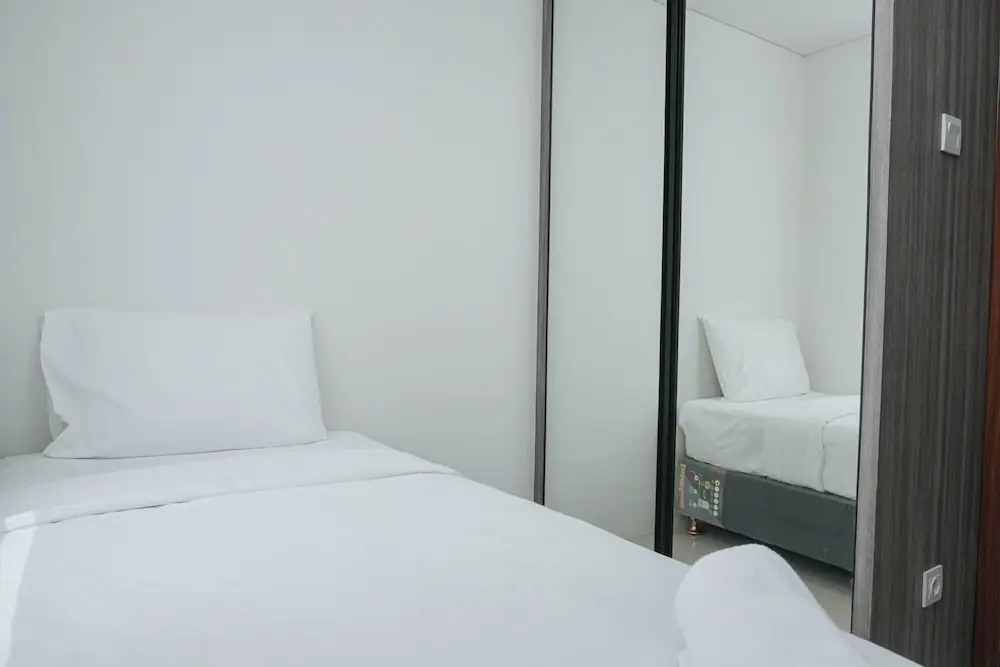 Fully Furnished Apartment with Comfortable Design 2BR Vittoria Residence