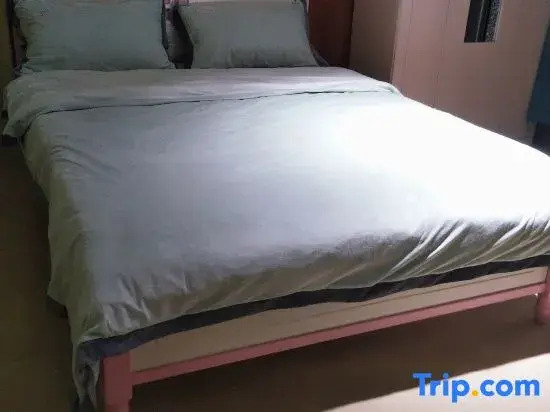 Yujian Apartment (Nanning Fuxing Food Street Dongfang Plaza)