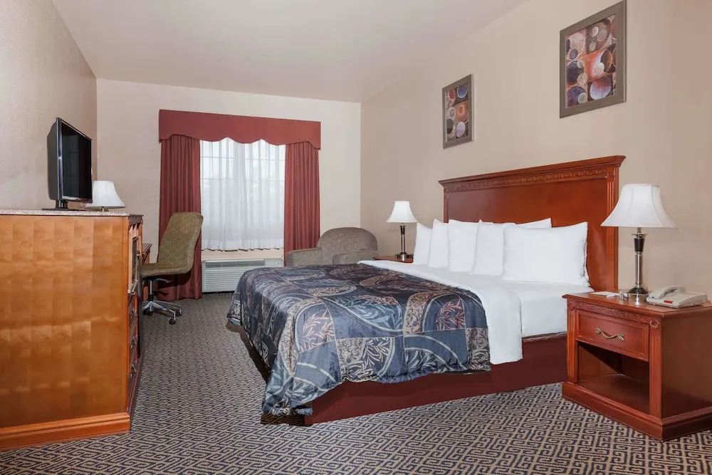 Days Inn & Suites McAlester