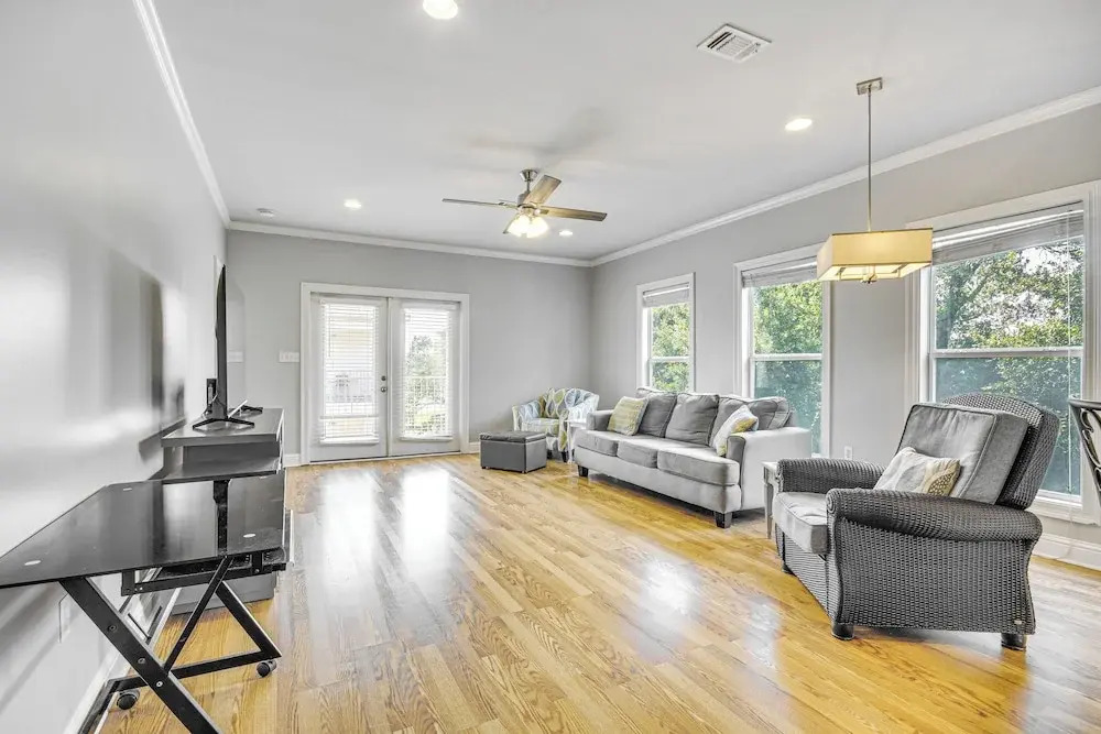 Biloxi Condo w/ Community Pool ~ Half-mi to Beach!
