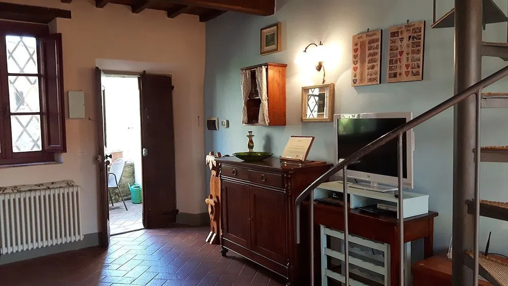 Antico Borgo Montefienali