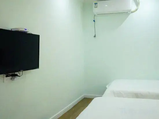 Number 8 Apartment (Nanning Langdong Bus Station Store)