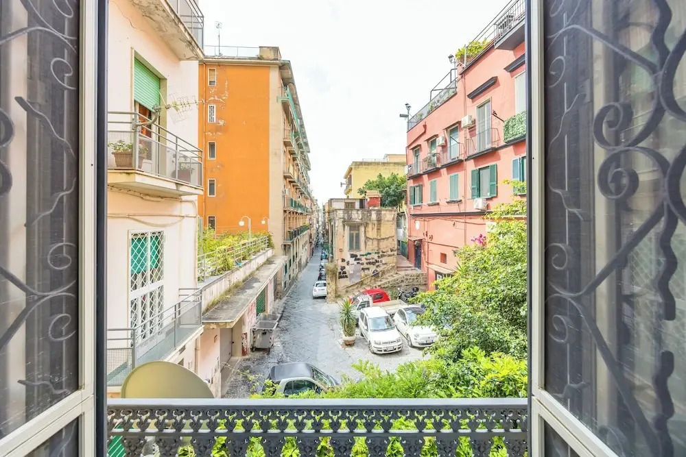 Smooth Vibes at Chiaia by Napoliapartments