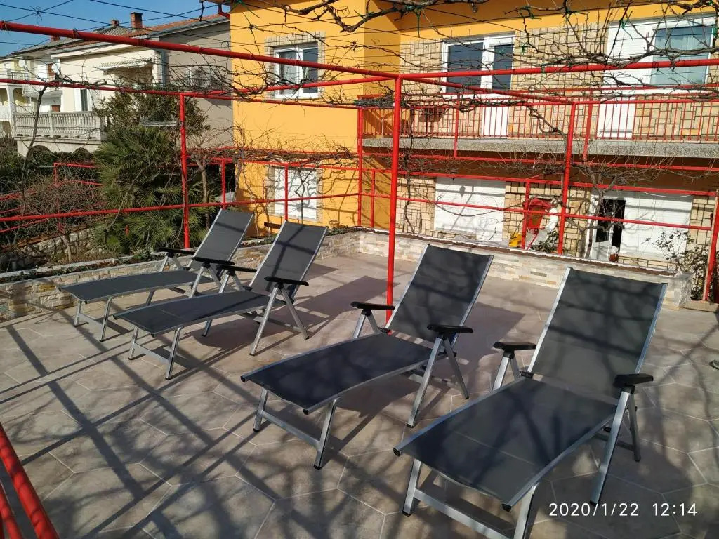 Apartments Maricic 200 meters from the Beach