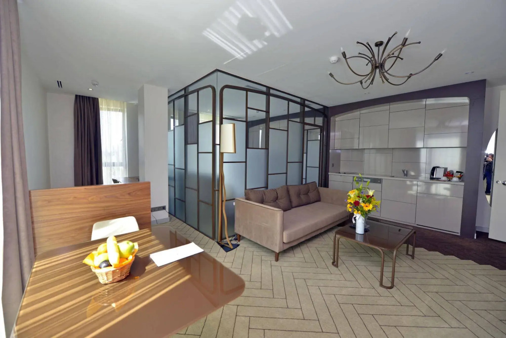 L'onde Business Suites