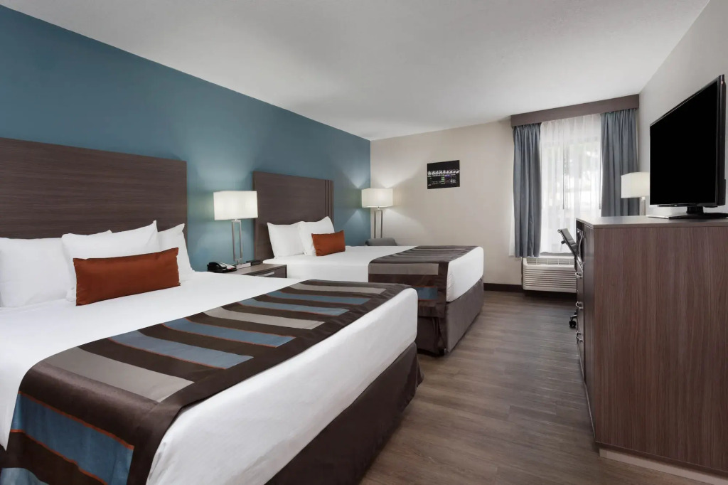 Nobile Hotel Parkway at Celebration Orlando Very Close to Disney Theme Parks