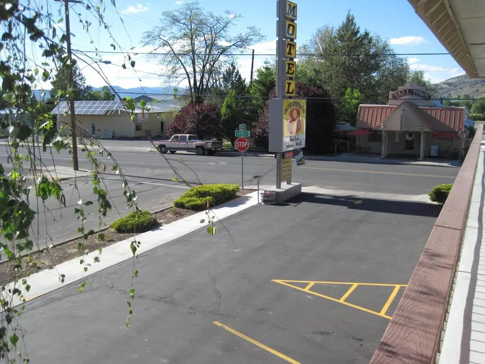 Interstate 8 Motel