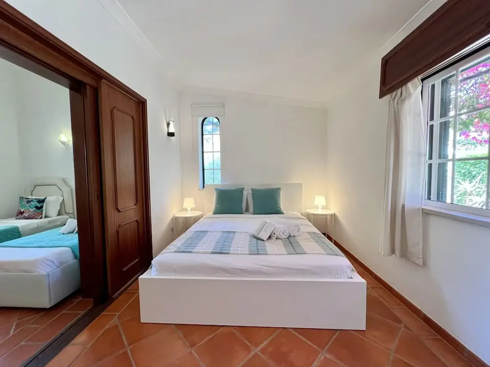 Alvor Traditional Villa With Pool by Homing