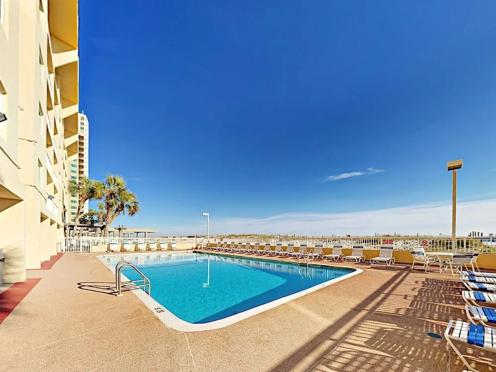 615 W Beach Blvd Condo Unit 3G