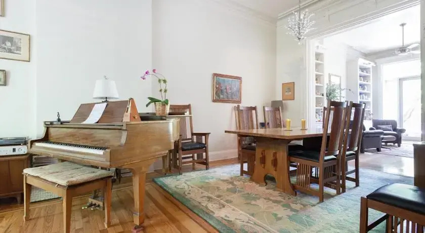 President Street Townhouse by onefinestay