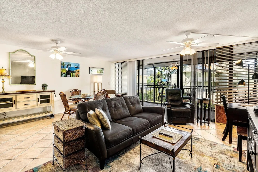 Kona Alii 208